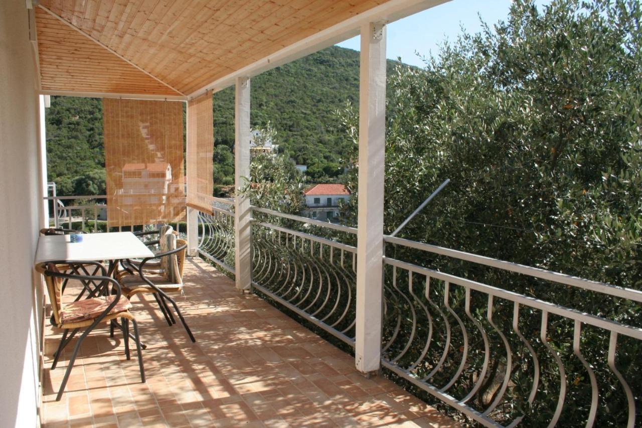 Apartments By The Sea Cove Zarace - Gdinj, Hvar - 4598 المظهر الخارجي الصورة