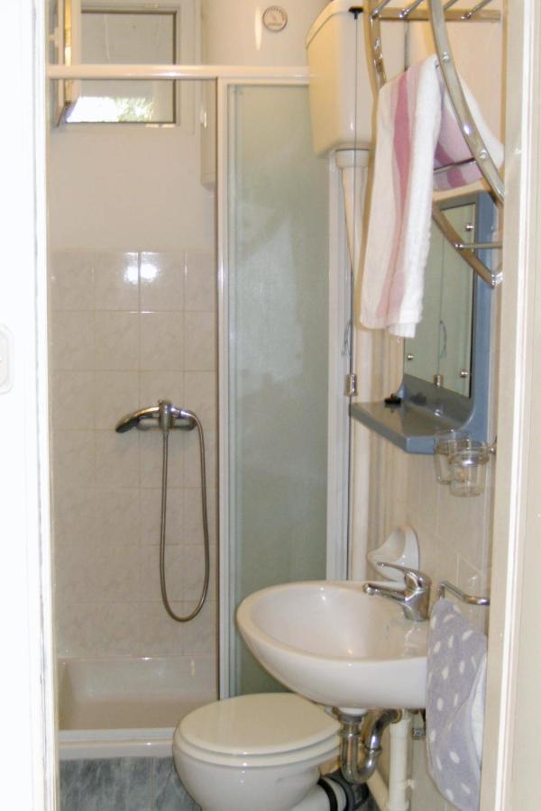 Apartments By The Sea Cove Zarace - Gdinj, Hvar - 4598 المظهر الخارجي الصورة