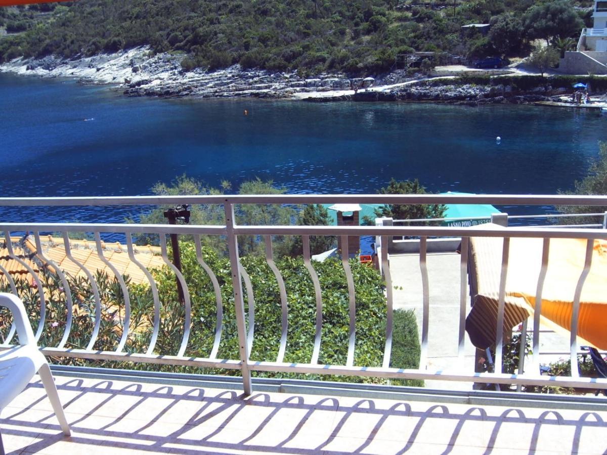 Apartments By The Sea Cove Zarace - Gdinj, Hvar - 4598 المظهر الخارجي الصورة